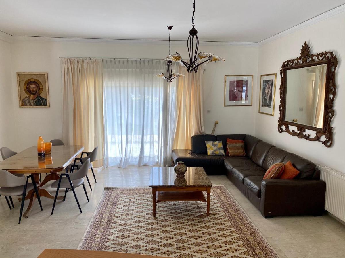 6 Bdr Villa With Tennis Court 파포스 외부 사진
