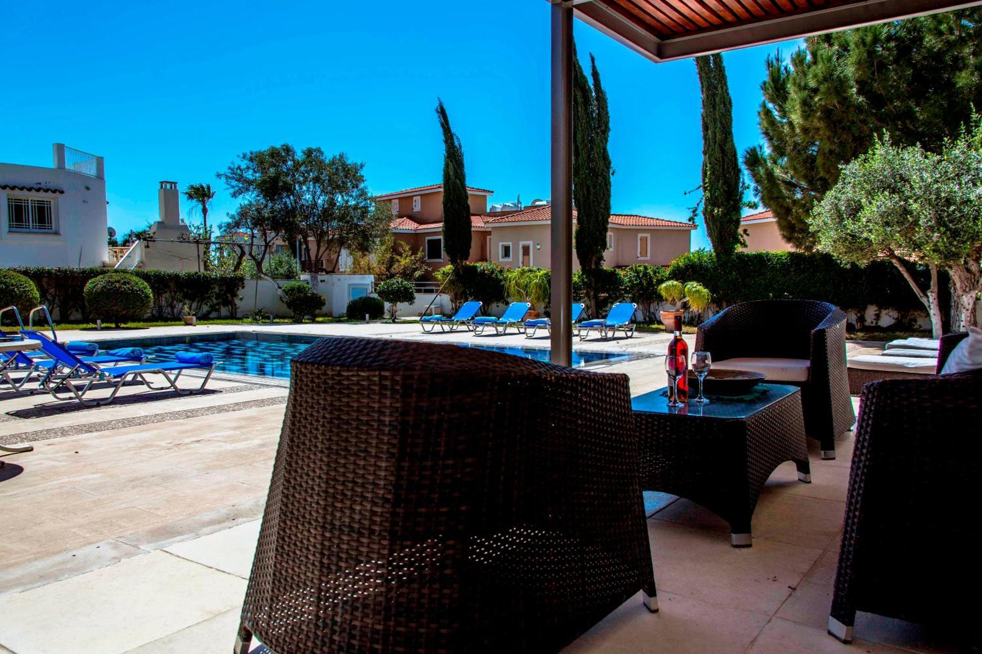 6 Bdr Villa With Tennis Court 파포스 외부 사진