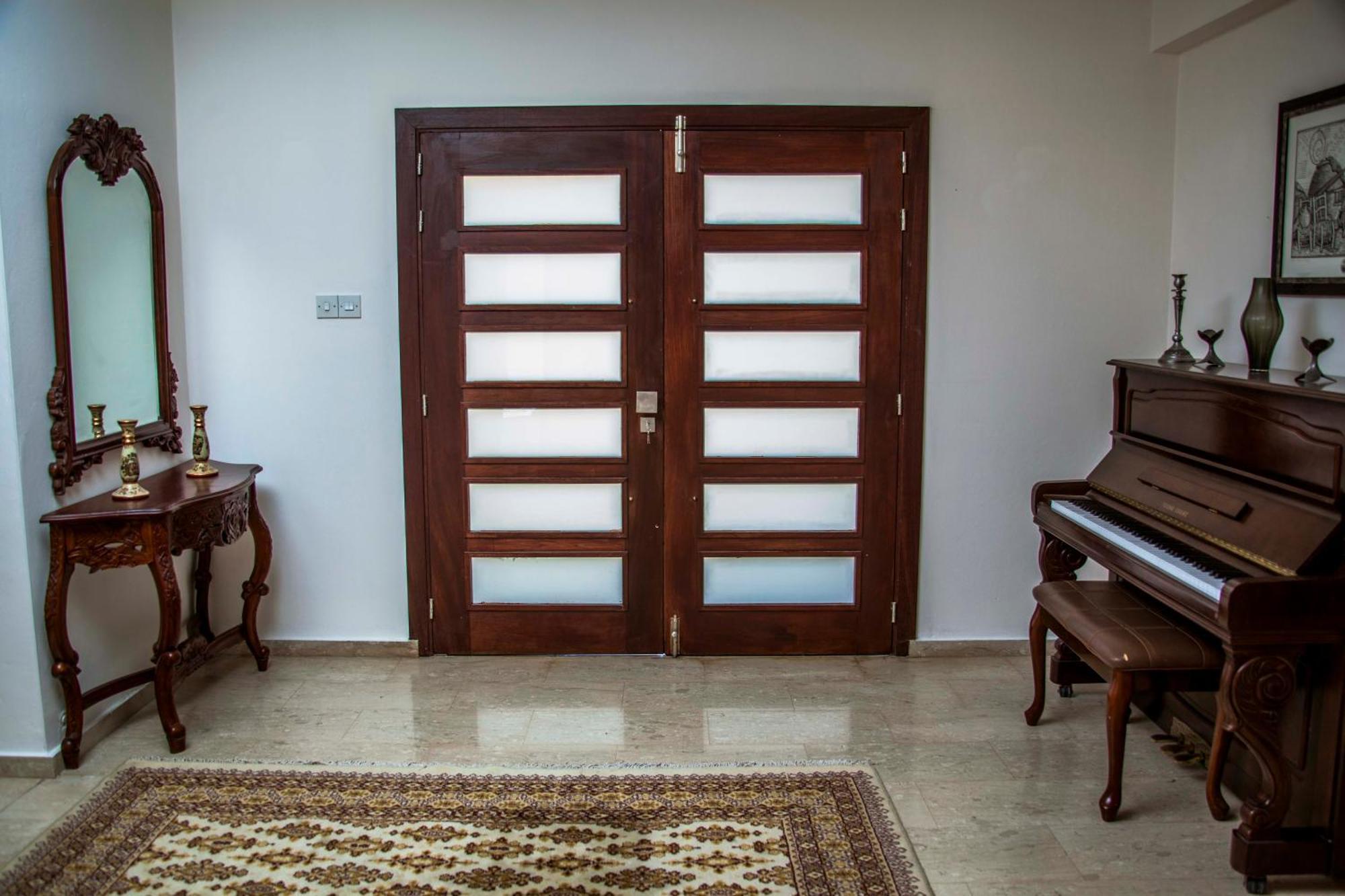 6 Bdr Villa With Tennis Court 파포스 외부 사진