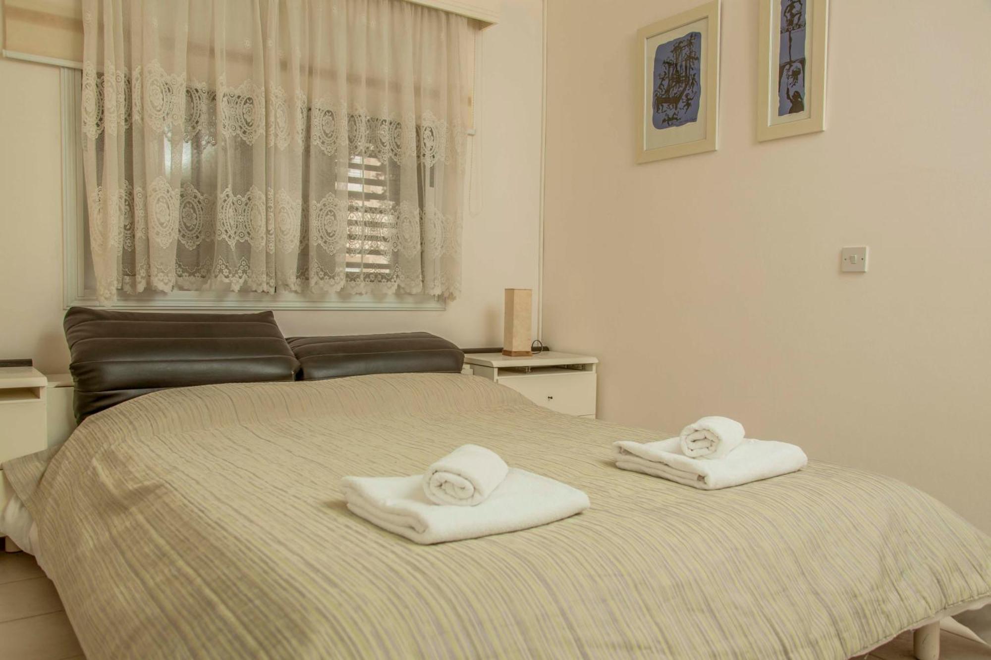 6 Bdr Villa With Tennis Court 파포스 외부 사진