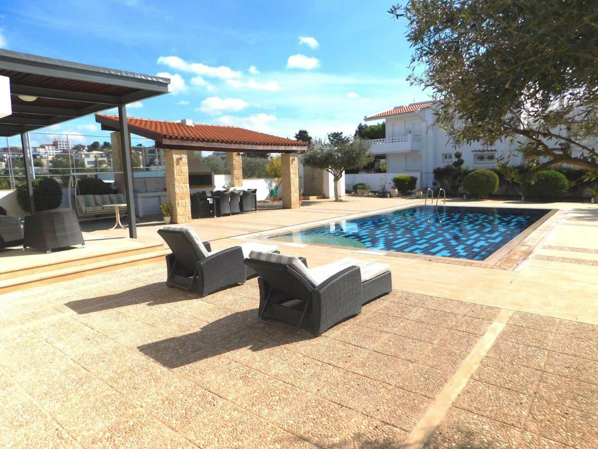 6 Bdr Villa With Tennis Court 파포스 외부 사진