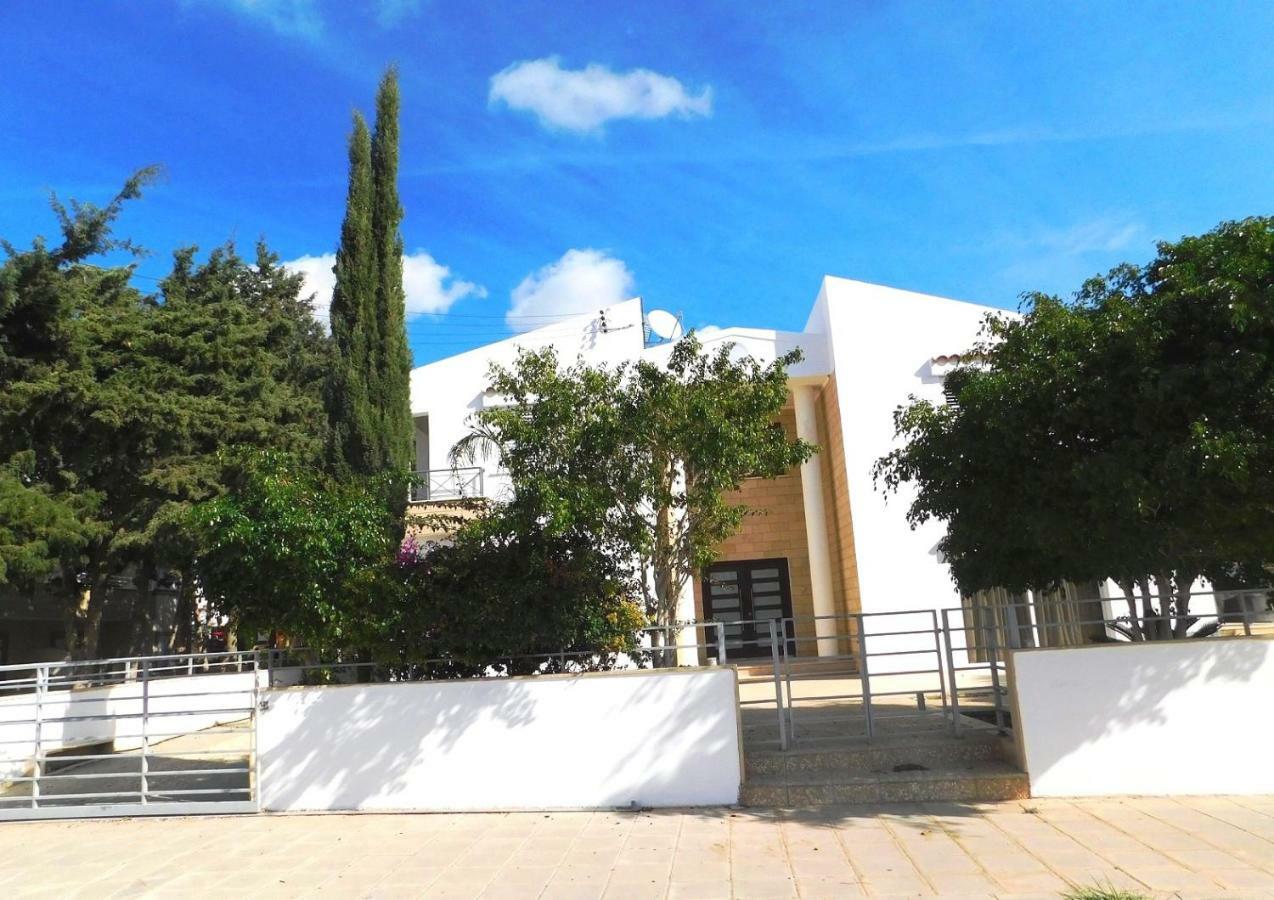 6 Bdr Villa With Tennis Court 파포스 외부 사진